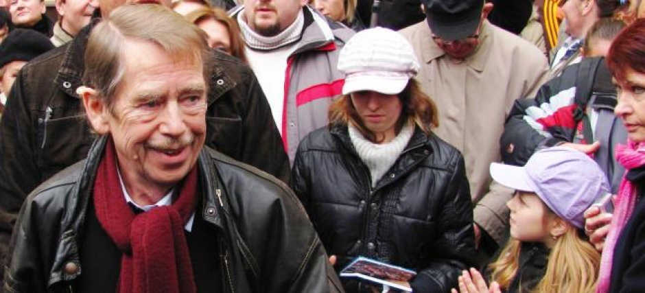 Krzysztof Wołodźko: O wzniosłych hasłach i banalnym konformizmie. Pogrzeb Havla